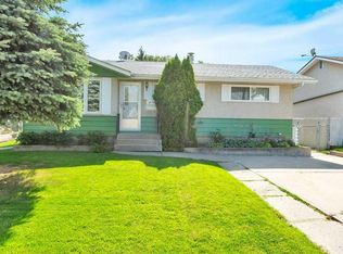 7 NE Ohio Close, Red Deer, AB T4N5C7