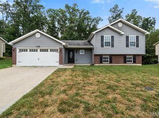 1116 Marathon Dr, Foristell, MO 63348