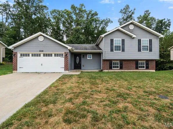 1116 Marathon Dr, Foristell, MO 63348