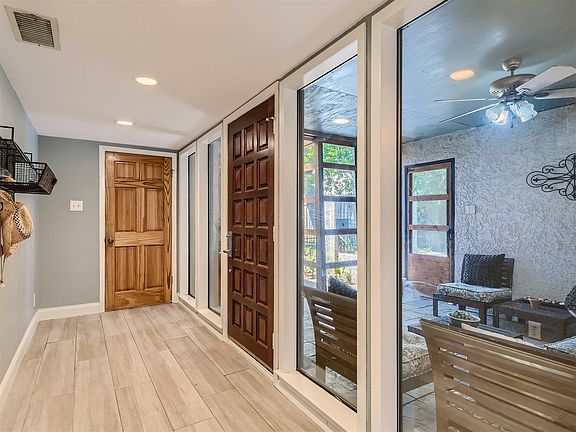 5th image of 6110 Gardenridge Holw