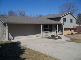 9911 Greenmoor Dr, New Haven, IN 46774