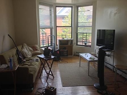 4th image of 276 Lexington Ave APT 2