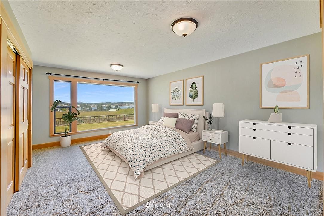 Oak Harbor, WA 98277