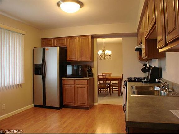 4th image of 5857 Ashcroft Dr