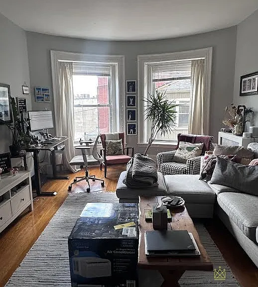 1575 Beacon St #2 — Photo 3