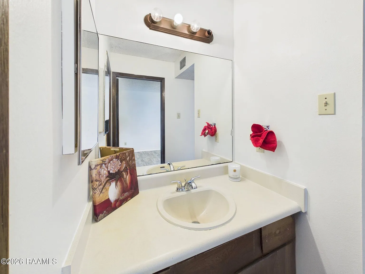 2 bed, 761 sqft, $850 — Photo 4