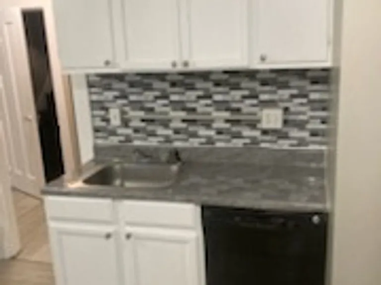 67-69 Upton Pl — Photo 8