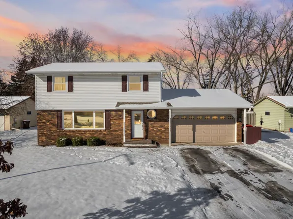 2979 Chisholm Pkwy, Saint Paul, MN 55109