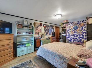 31 Royal St #B, Winthrop, ME 04364