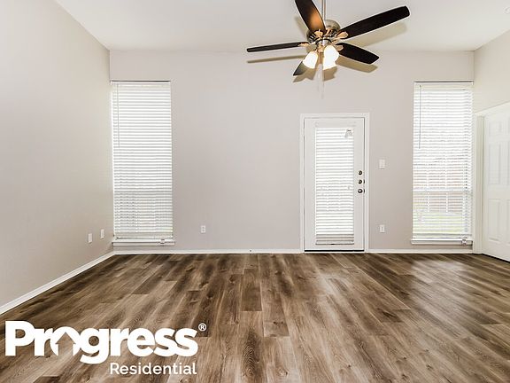 4th image of 8201 Eagle Dr