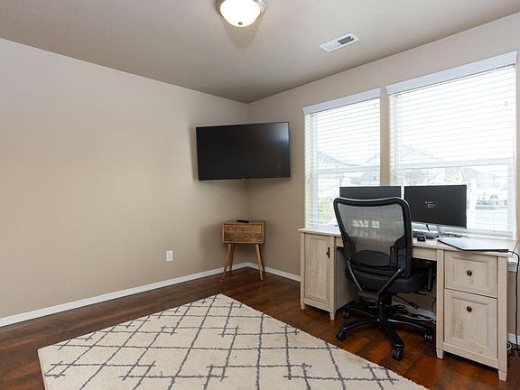 3rd image of 21209 SE Golden Market Ln