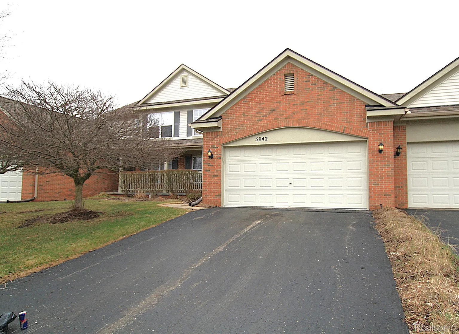 5942 Augusta Ln photo 1