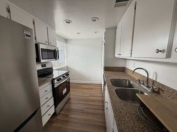 2nd image of 5038 Hazeltine Ave APT 308