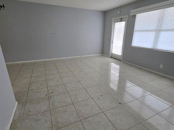 4th image of 3036 Harwood D #3036