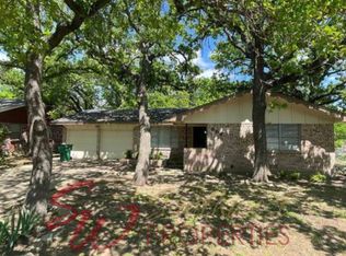 859 N Charlotte Ave, Stephenville, TX 76401