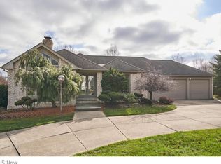 875 Hunter Ridge Cir, Akron, OH 44333