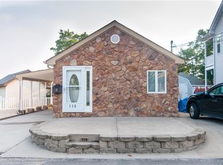 119 Neptune Pl, Laurence Harbor, NJ