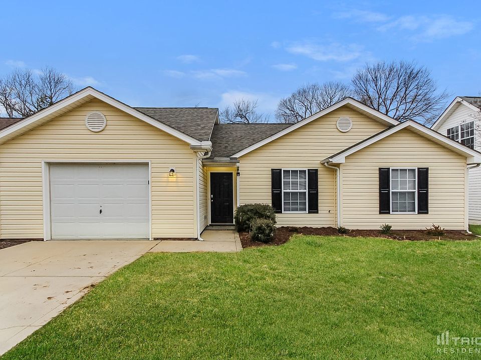 1st image of 12535 Autumn Blaze Dr
