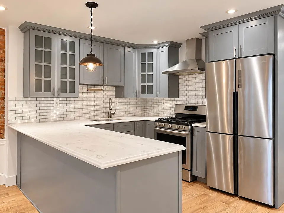 422 Chauncey St #1F