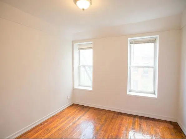 232 East 26th Street image 1 of 3