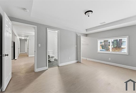3rd image of 4435 Creek Valley Ct SW
