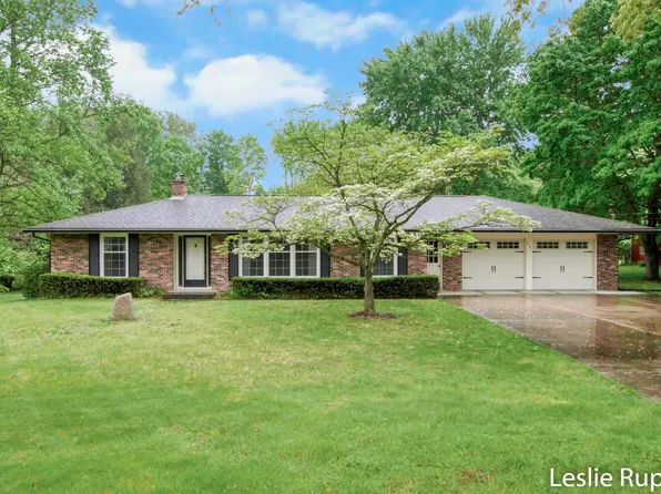 2551A W B Ave, Plainwell, MI 49080