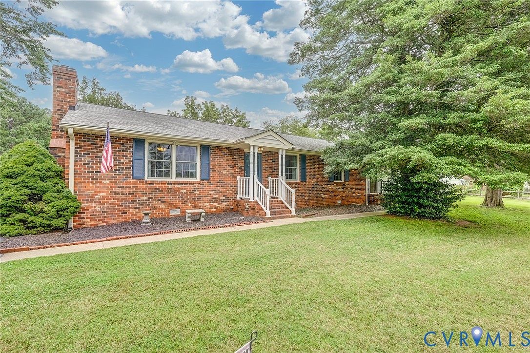1966 Sheppard Town Rd, Crozier, VA 23039 | Zillow