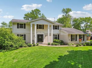2820 N 117th St, Wauwatosa, WI 53222