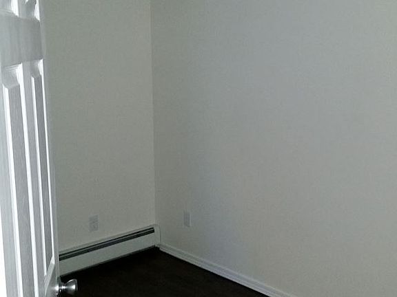 2nd image of 283 7th Np Ave
