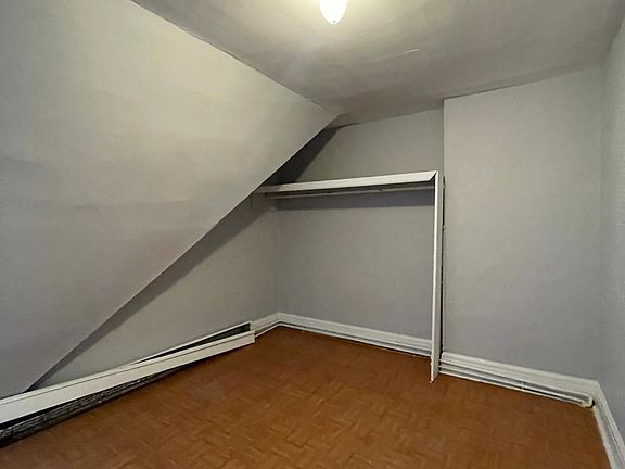 3rd image of 207 S 11th St Floor 1