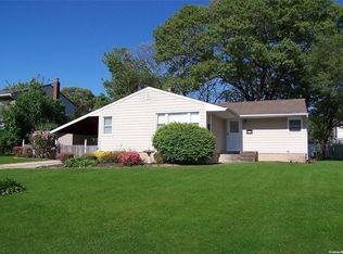 177 Tree Rd, Centereach, NY 11720