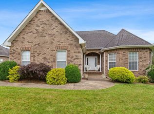100 Saint James Pl, Shelbyville, TN 37160