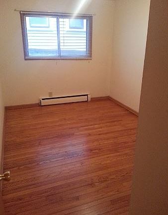 5th image of 1851 N Oakland Ave
