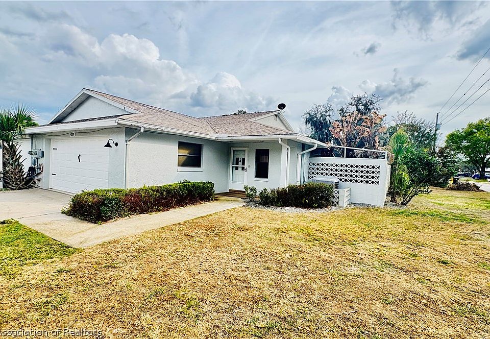 1st image of 4009 Golfview Rd