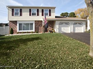 64 Bernard Dr, Howell, NJ