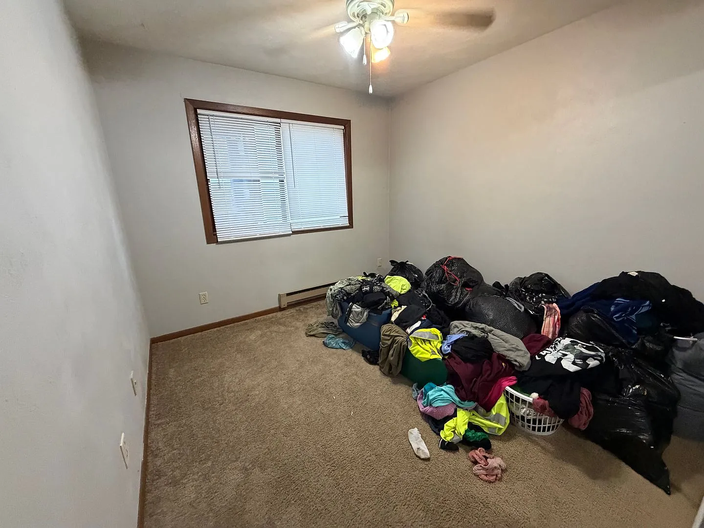 Spacious 3-Bedroom Near UW-La Crosse with Parking & A/C — Photo 3