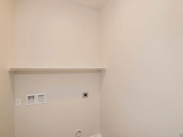 1427 Monterey Dr — Photo 10