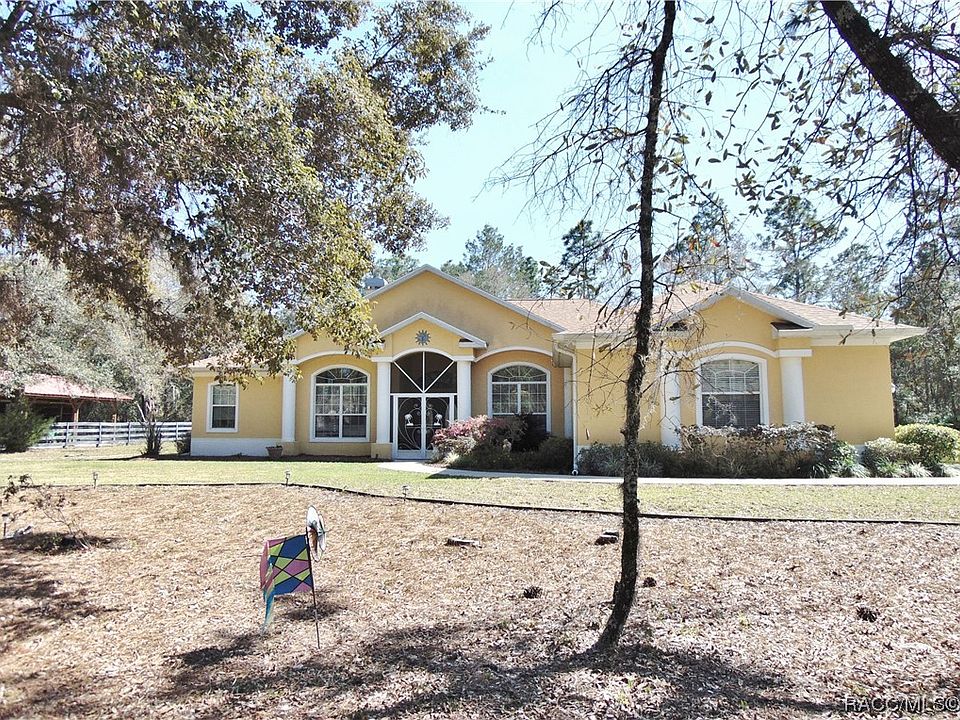 1st image of 3936 N Buckhorn Dr