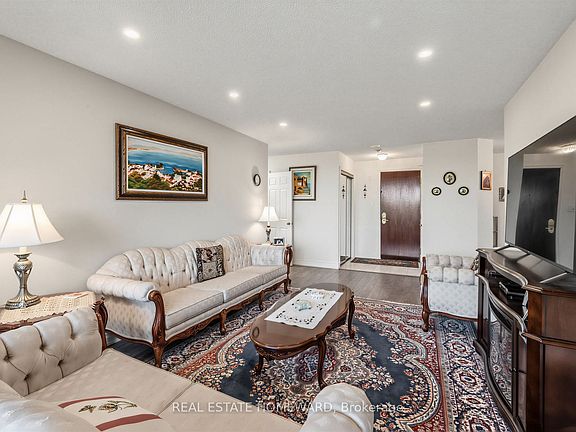 4th image of 1210 Don Mills Rd #619