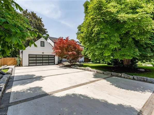 89 University Ave W, Guelph, ON N1G 1P1