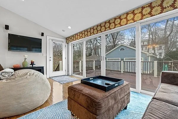 34 Glen Rd — Photo 18