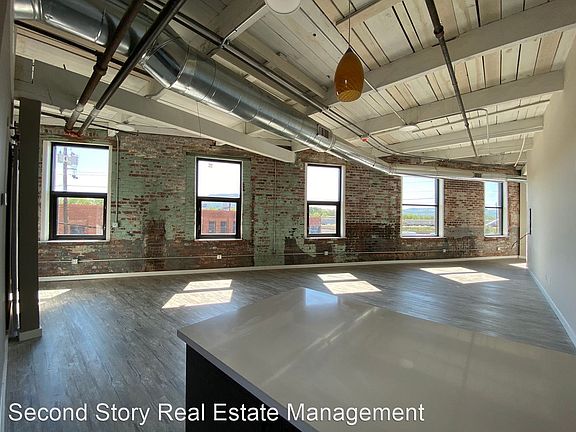 2nd image of 2100 Rossville Ave #208