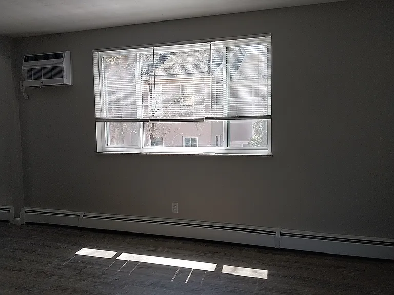 3333-3338 Epworth Ave #20 — Photo 3