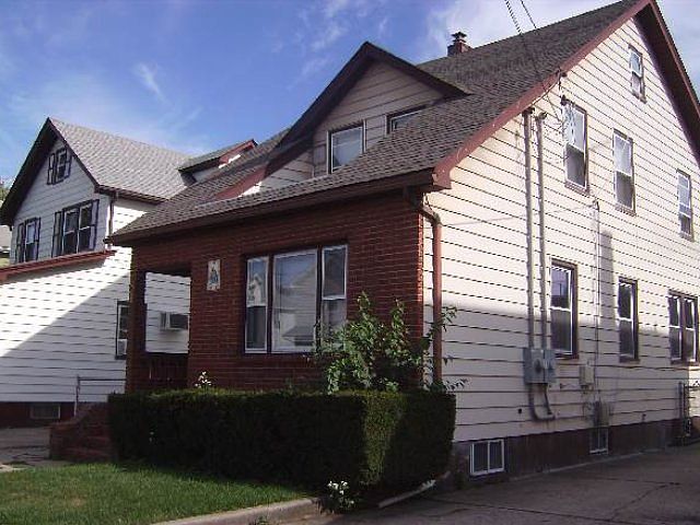 2nd image of 81 Liberty Ave