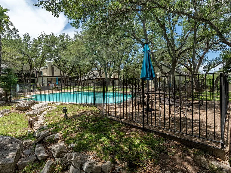 13 Casa Verde — Photo 32