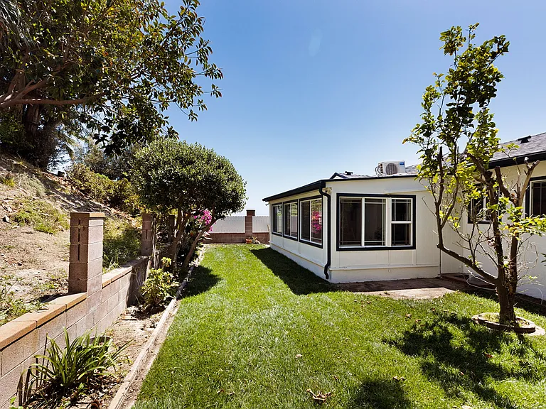 4217 Don Felipe Dr — Photo 30