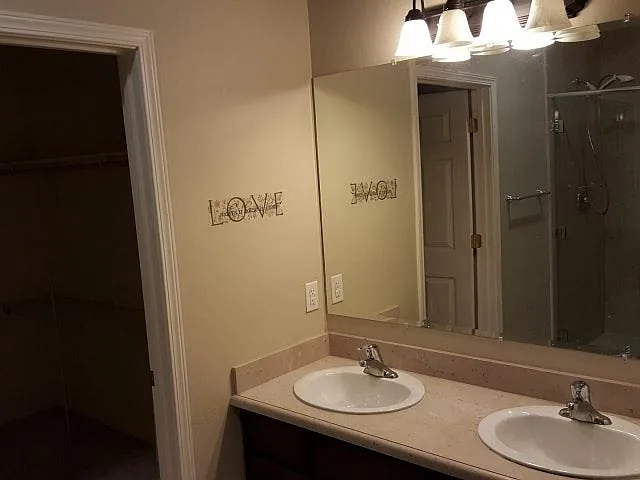 9008 Hughes Ln — Photo 9