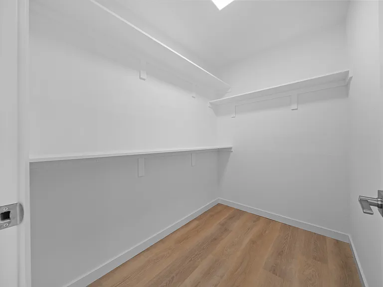 261 Hillcrest Dr #B — Photo 21