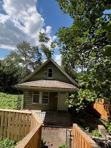 320 Mystic Ave, East Mc Keesport, PA, 15035