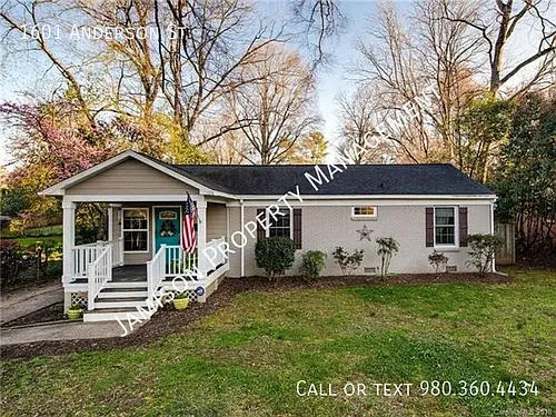 1601 Anderson St Photo 1